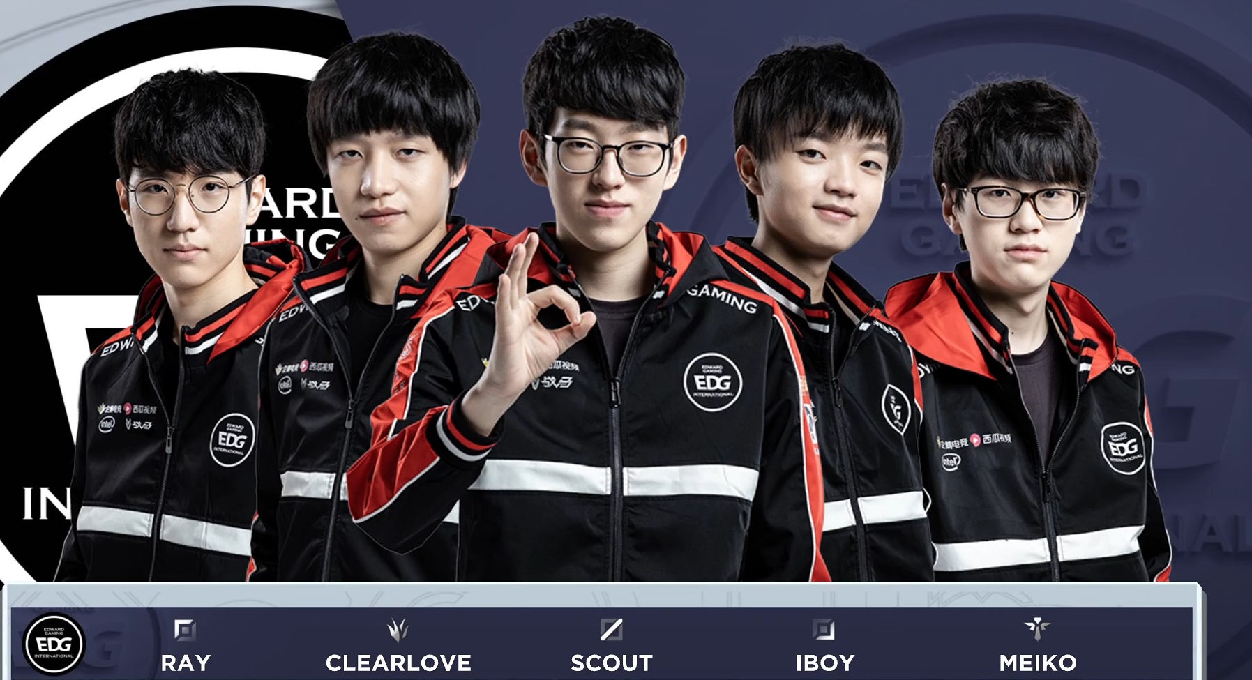 他的角色发 他的角色发