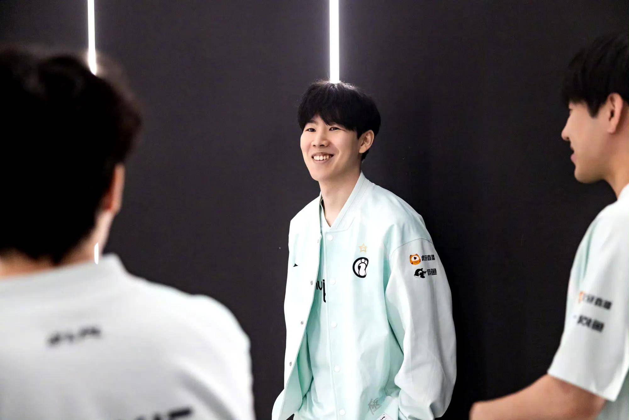 地化解了雄 地化解了雄