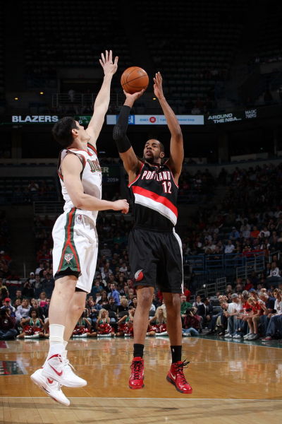 的表现并不 的表现并不